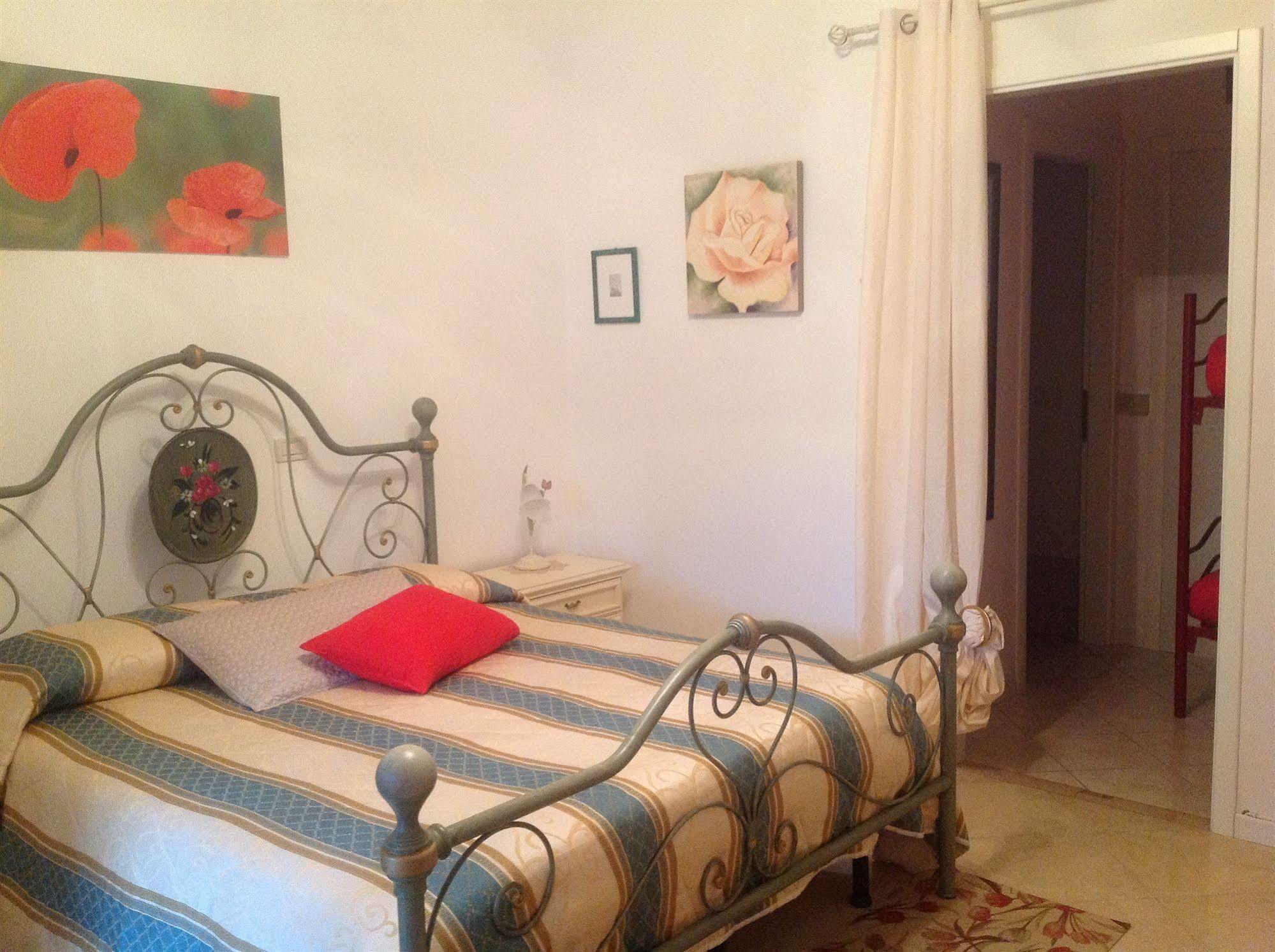 B&B A Casa Di Marta Каваллино Экстерьер фото